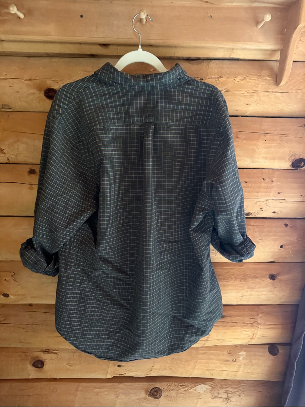 Ralph Lauren Men’s Black and Green Plaid Button-Down Shirt - Picture 2 of 7